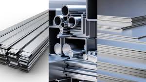 Grand stock de Tôles INOX 304L et 316L empilées dans l'entrepôt CODETRAM à Casablanca.